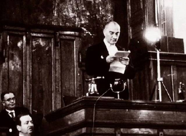 Atatürk'ün yaktığı meşale 106 yıldır sönmedi, sönmeyecek! 19 Mayıs Gençlik ve Spor Bayramı kutlu olsun 6